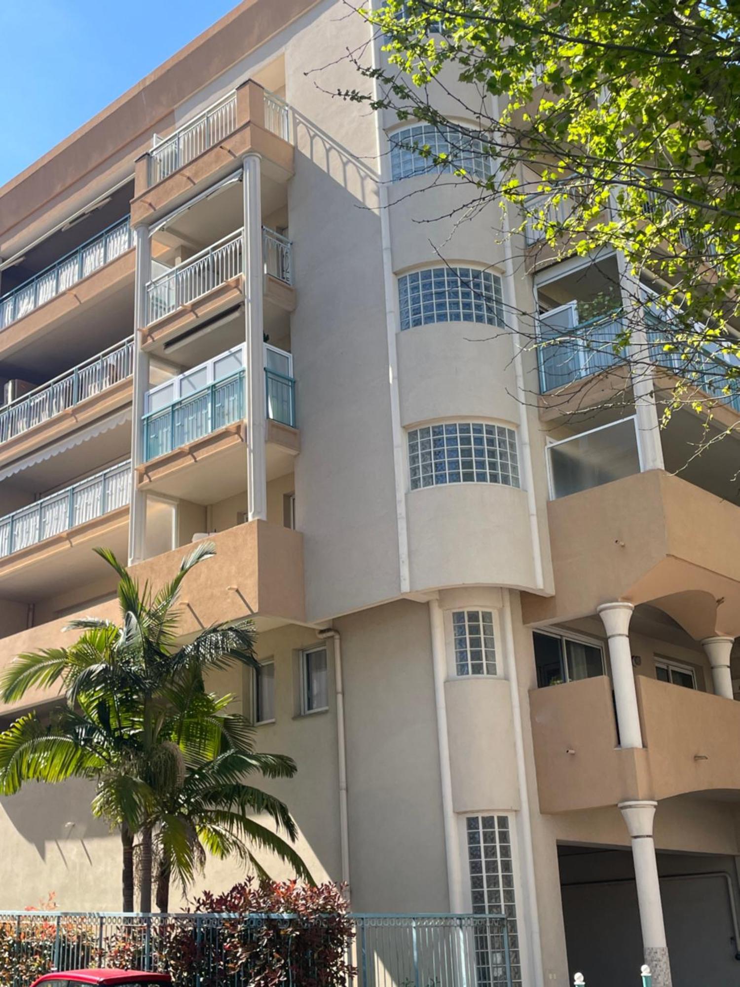 L'altezza Joli T2, Proche Plage, Terrasse, Parking * Menton